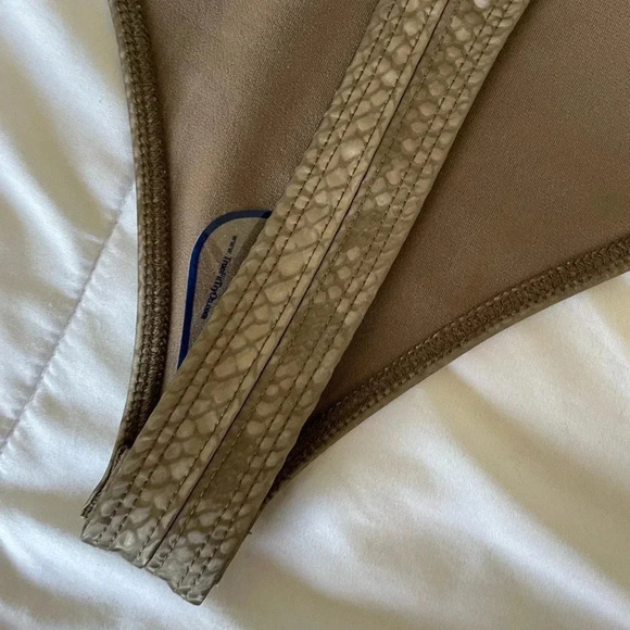 Good American snakeprint bodysuit - Picture 6 of 9